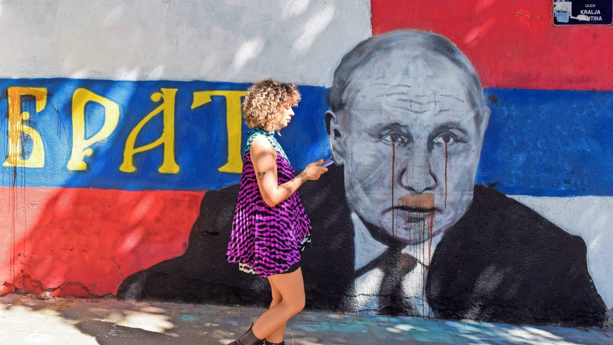 In Serbien als Bruder verehrt: Putin-Graffiti in Belgrad