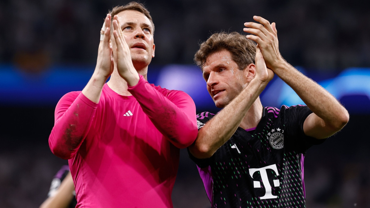 Fußballgrößen unter sich: Manuel Neuer, Thomas Müller und der FC Bayern in der Champions League