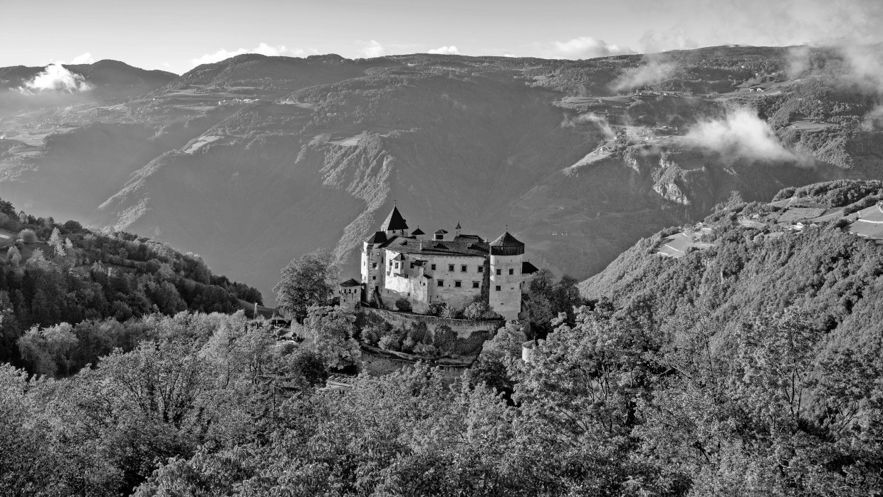 Wo Michael Gaismair im Dienst des Tiroler Landeshauptmanns Leonhard von Völs die adligen Privilegien gut kennenlernte: Burg Prösels in Südtirol