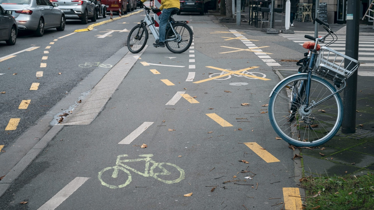 Zankapfel der Römer-Koalition: Radwege an der Bockenheimer Landstraße.