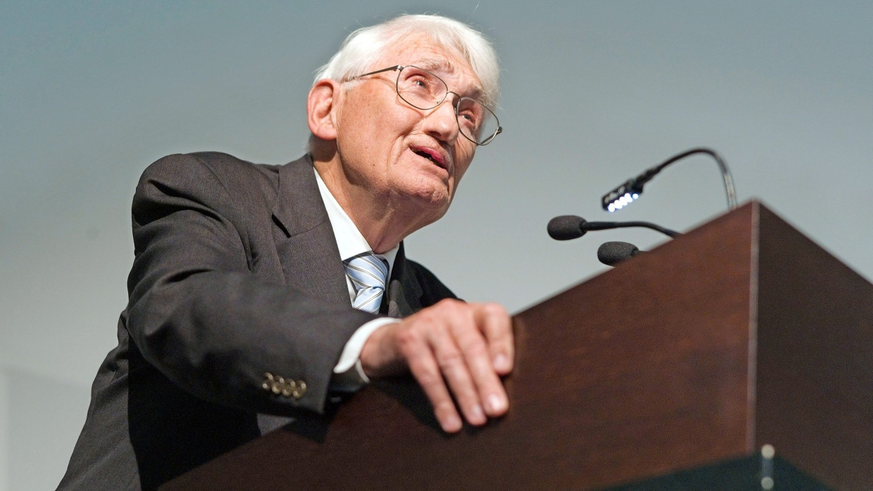 „Philosophisch“ bleibt es dabei: „Wir sind es, die uns zusammenrappeln müssen!“ Jürgen Habermas in Aktion