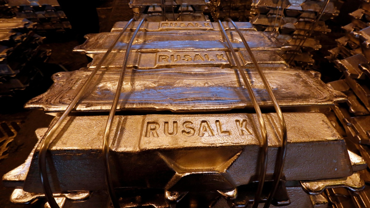 Herstellung von Aluminium in einer Fabrik des russischen Konzerns Rusal