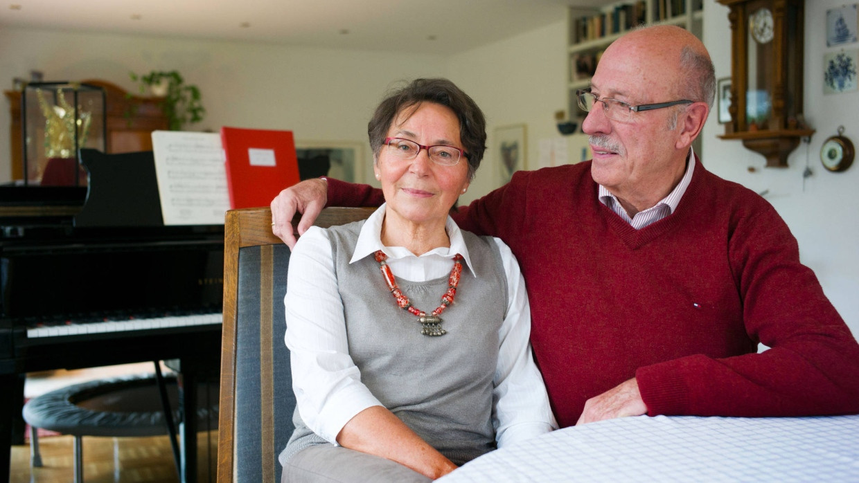 Wie ein Baum, den man nicht so leicht herausreißen kann: die Ehe von Irmgard und Dieter Fath. Sie sind seit 47 Jahren verheiratet.