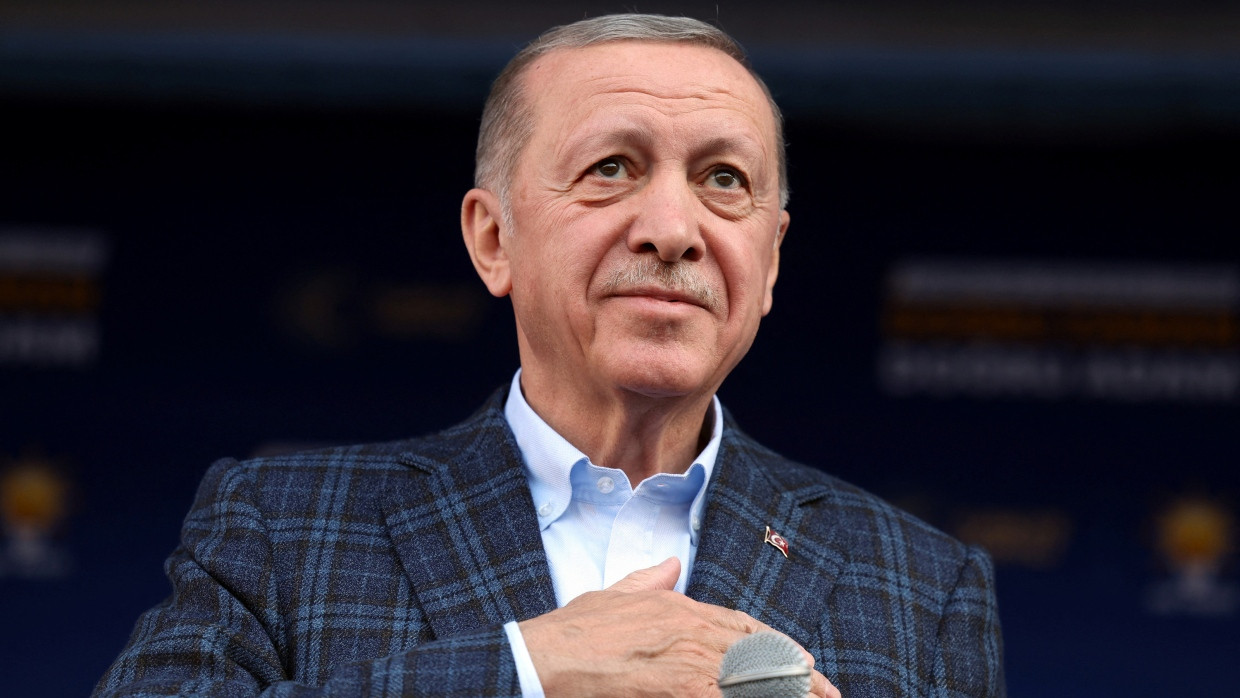 Ein Sprecher des türkischen Präsidenten Recep Tayyip Erdogan hat Spekulationen über dessen Gesundheitszustand zurückgewiesen.