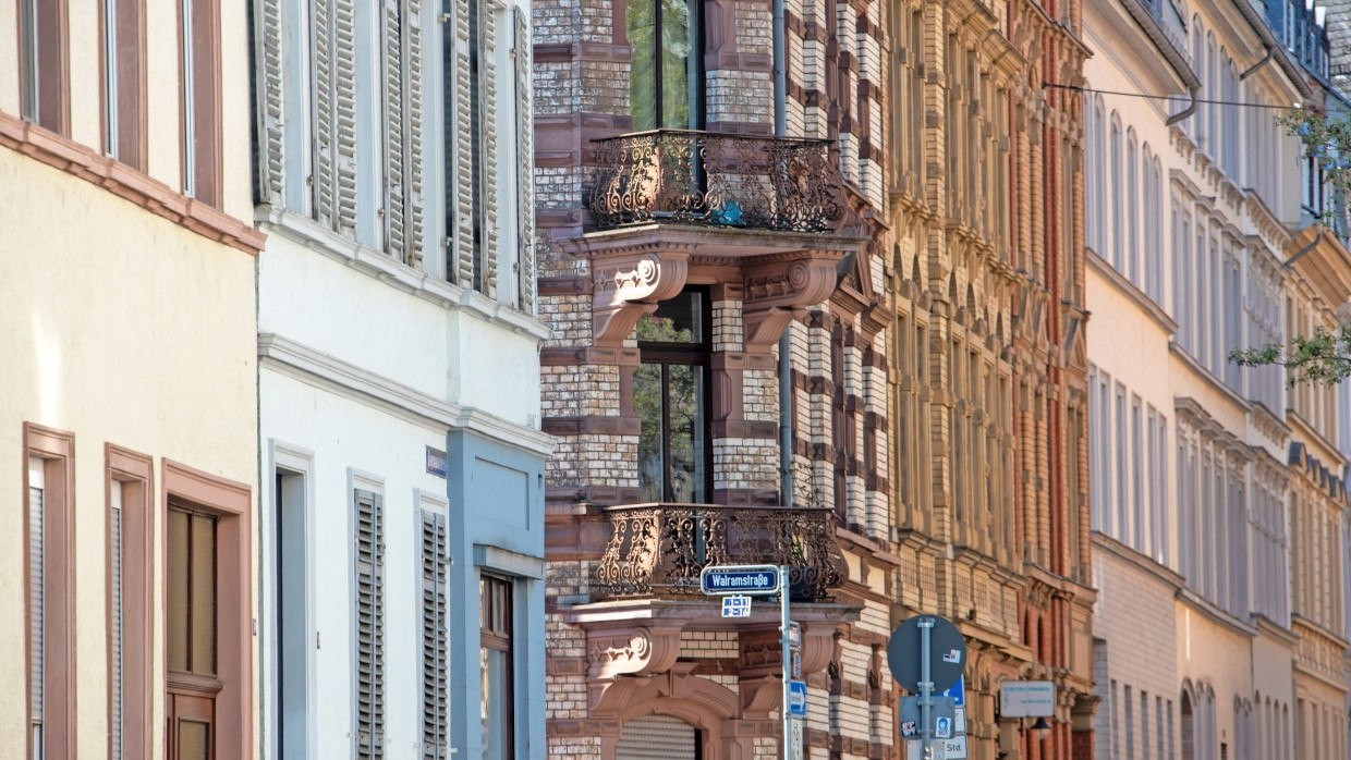 Dicht bebaut: In der Wiesbadener Innenstadt könnten viele Wohnungen mit Fernwärme versorgt werden.