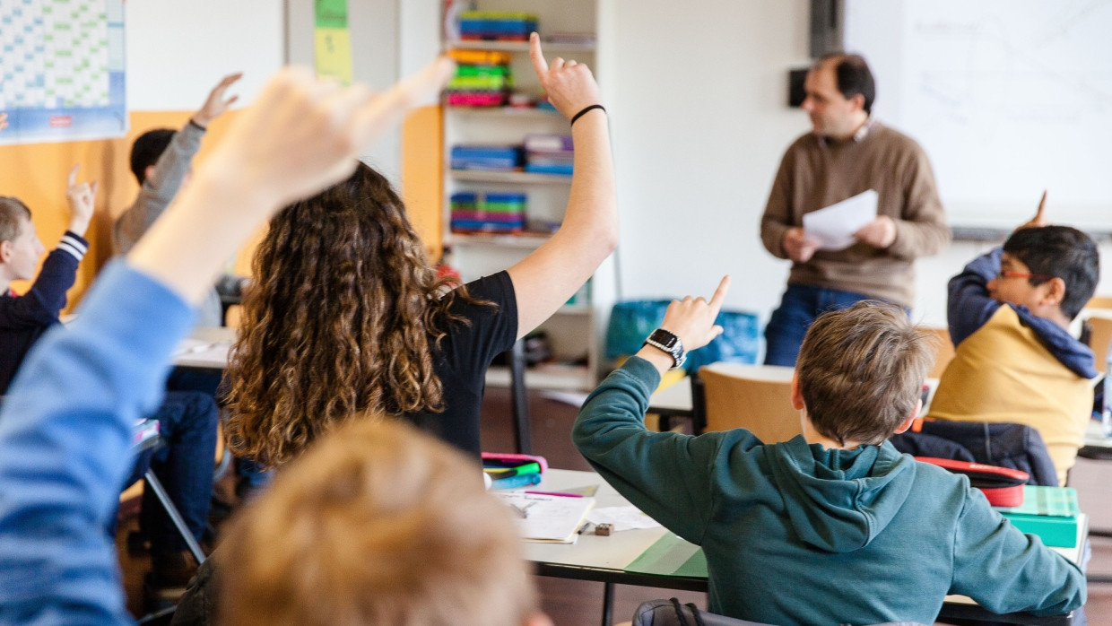 Physikunterricht an einer Schule in Frankfurt.