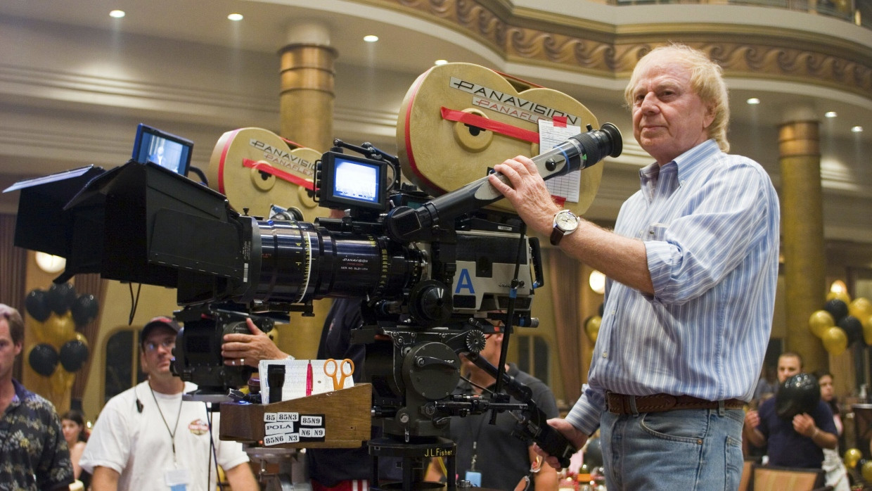 Das Handwerk des Kinos war sein Element: Wolfgang Petersen bei den Dreharbeiten zu seinem Film „Poseidon“ von 2006