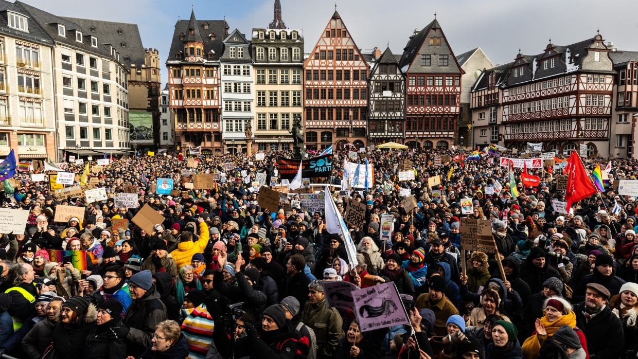 Breites Bündnis: Anti-AfD-Kundgebung auf dem Frankfurter Römer, aufgenommen am 20. Januar.