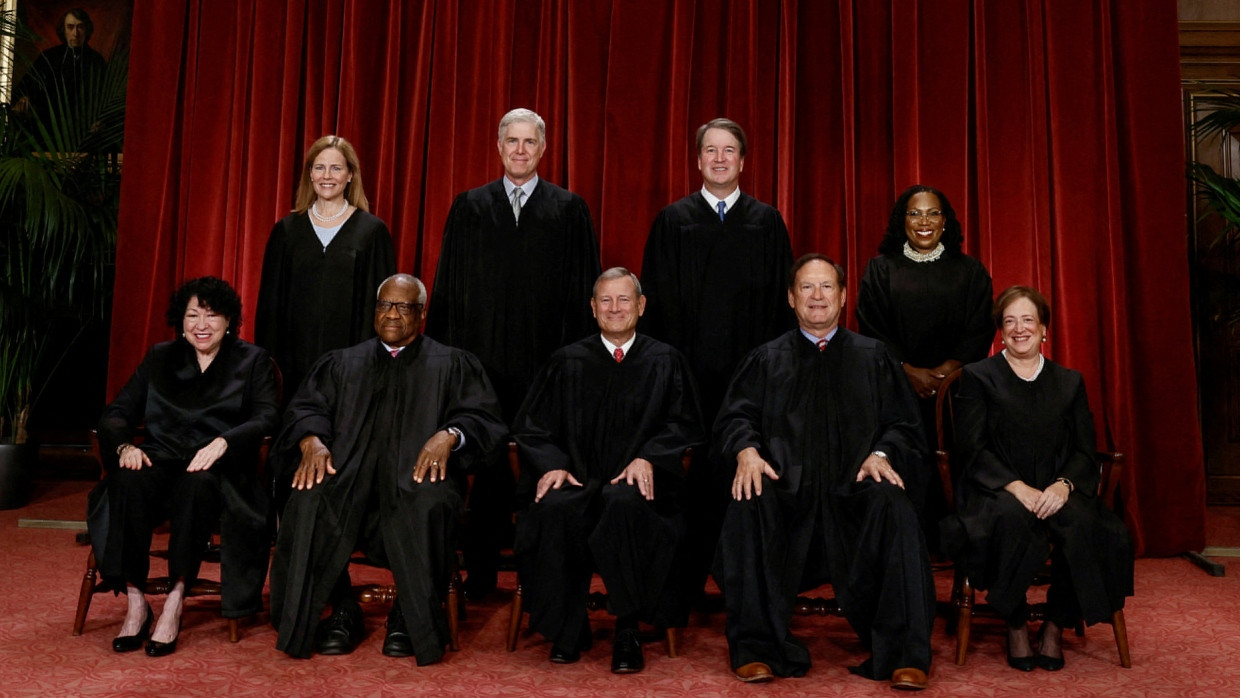 Die neun Richter und Richterinnen des US Supreme Court