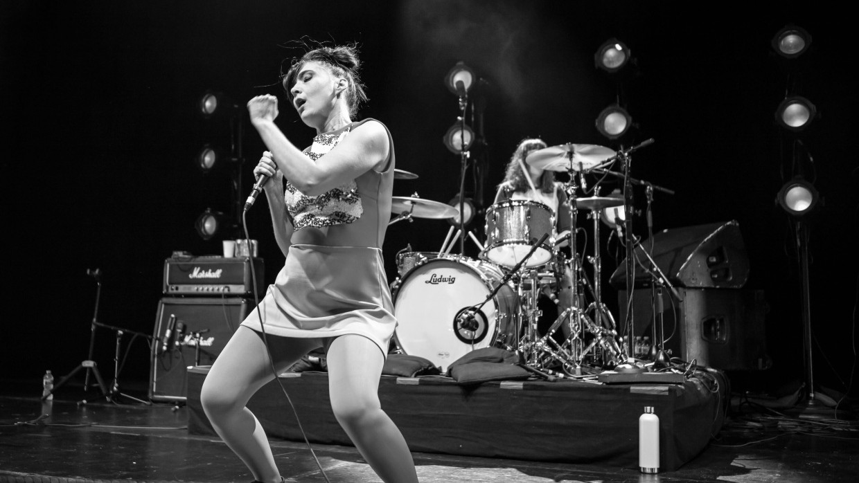 Begründerinnen der Riot-Grrrl-Bewegung: Bikini Kill mit ihrer Sängerin Kathleen Hanna