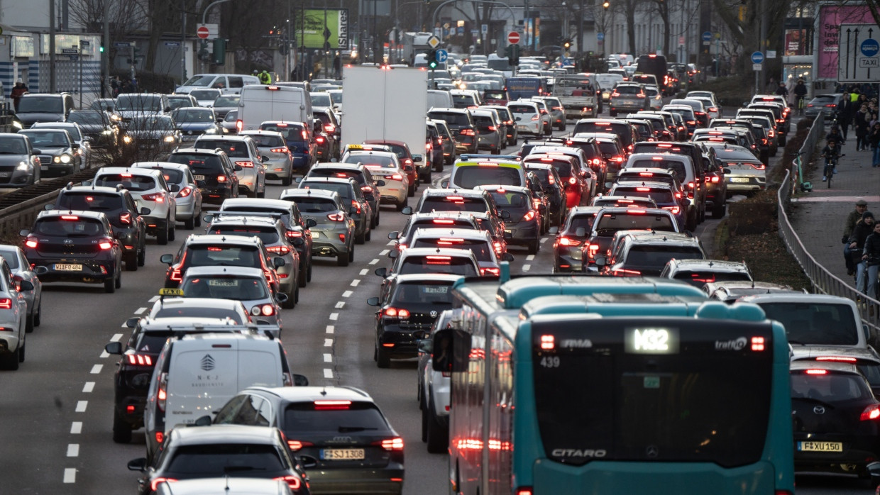 Frankfurt ist eine Pendlermetropole. 65 Prozent der in der Stadt Beschäftigten kommen von außerhalb.