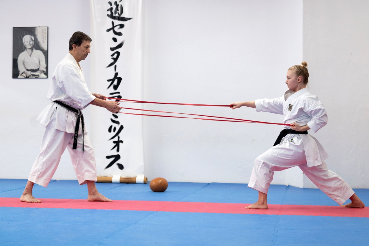 Karateka Jasmin Jüttner beim Training im Budocenter Karamitsos in Frankfurt.