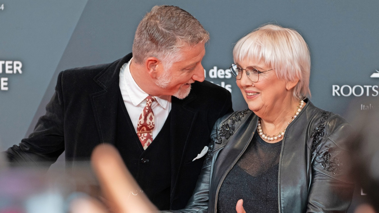 Zum Festakt vereint, politisch weit auseinander: der italienische Kulturminister Alessandro Giuli und Kulturstaatsministerin Claudia Roth