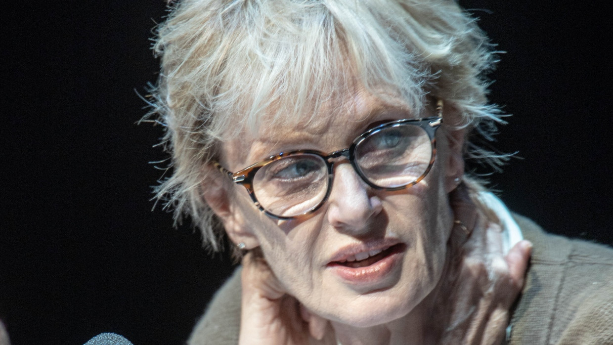 Die Schriftstellerin Siri Hustvedt bei einer Lesung in Frankfurt im April 2019.