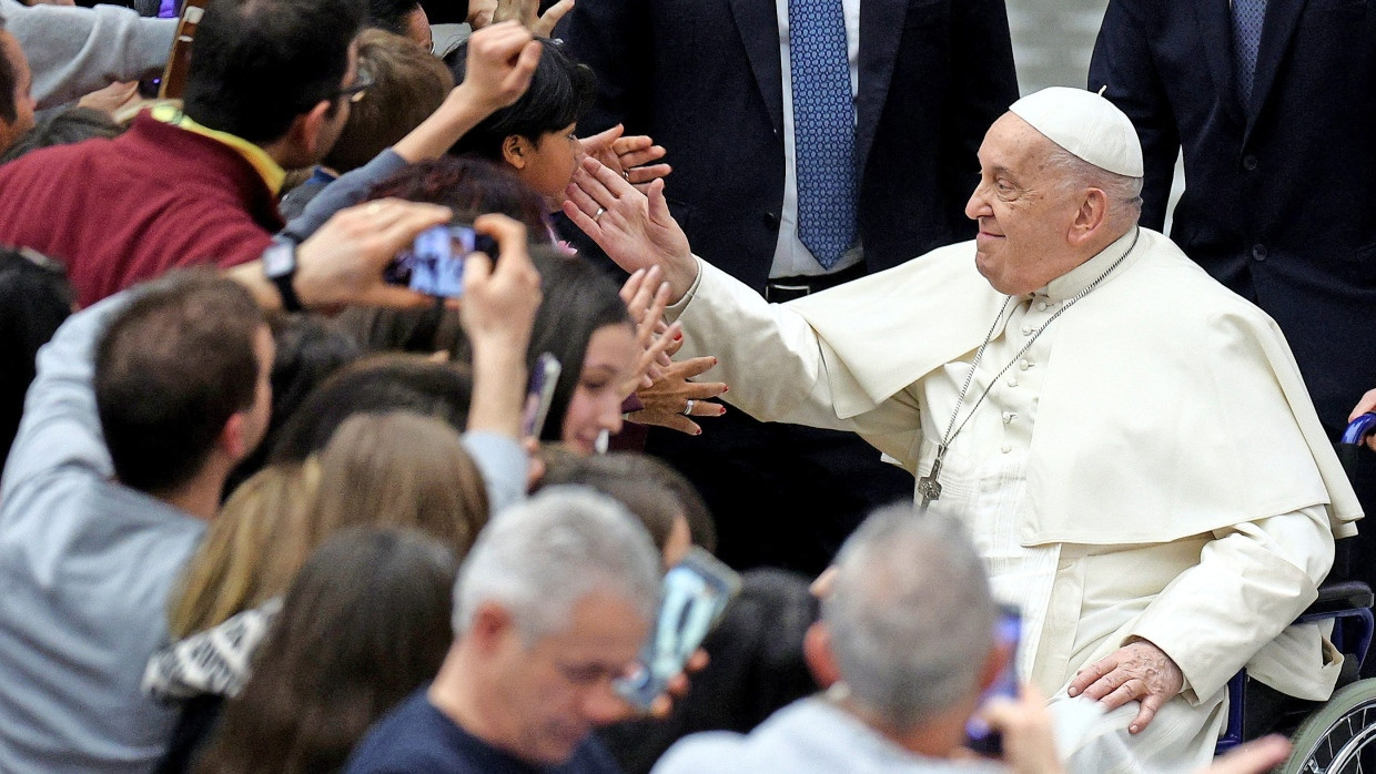 Bad in der Menge: Der Papst bei der Generalaudienz im Vatikan