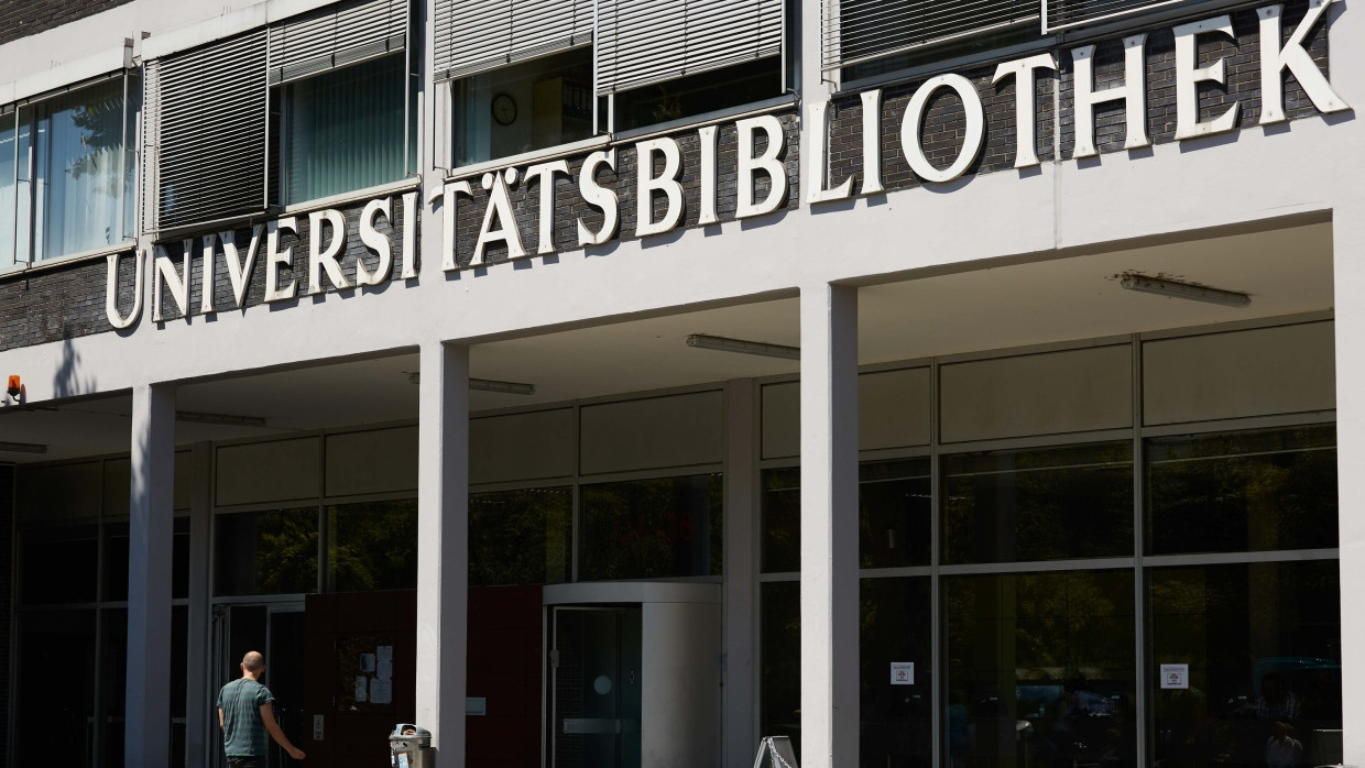 Baujahr 1965: Die alte Unibibliothek in Frankfurt-Bockenheim steht unter Denkmalschutz