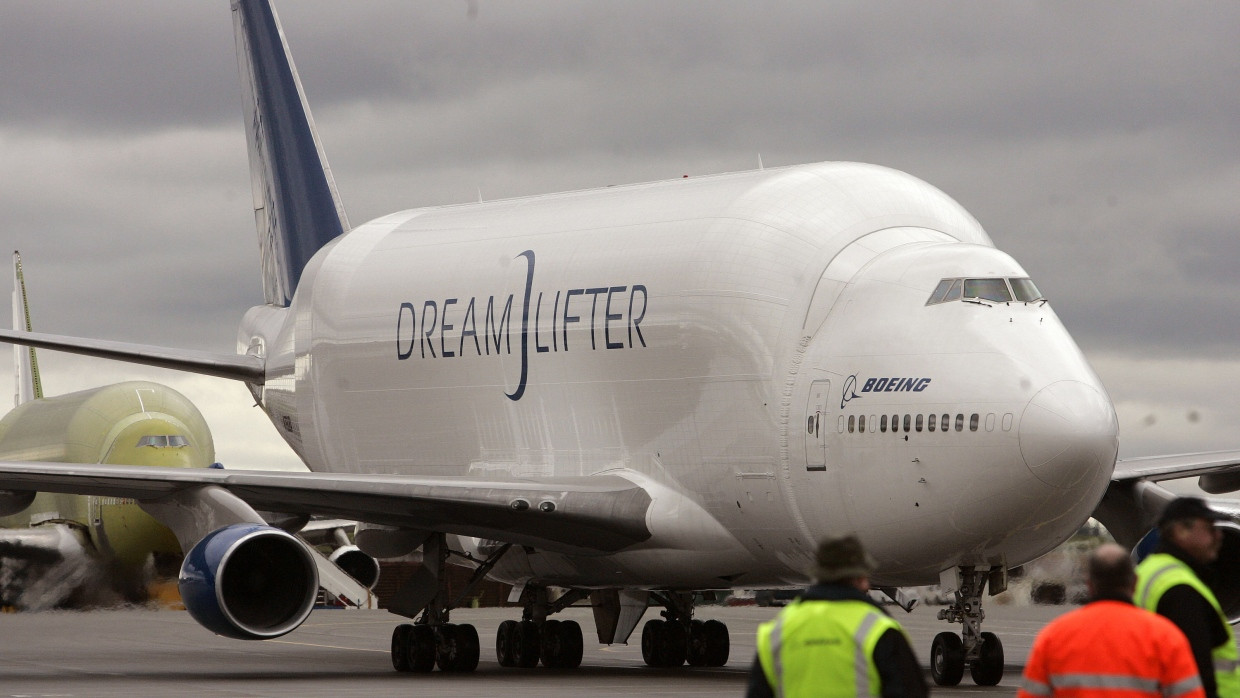 Eine Boeing 747 auf einem Flughafen in Everett in den USA (Symbolbild)