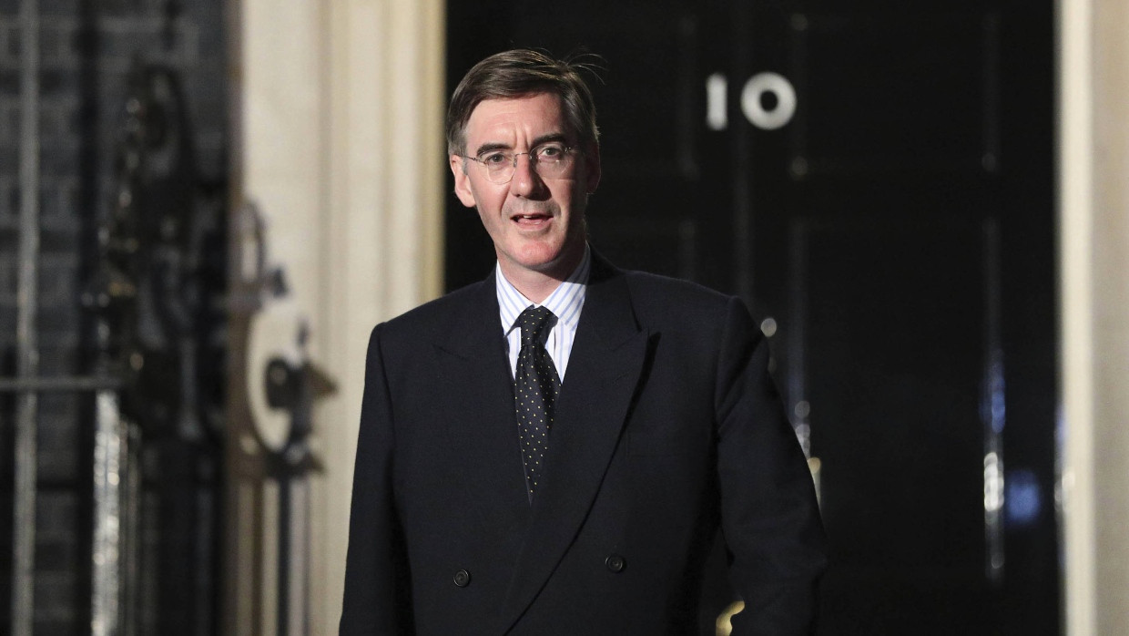 Der Euroskeptiker Jacob Rees-Mogg wird neuer „Leader of the House“, also Fraktionsvorsitzender der Tories im Unterhaus.