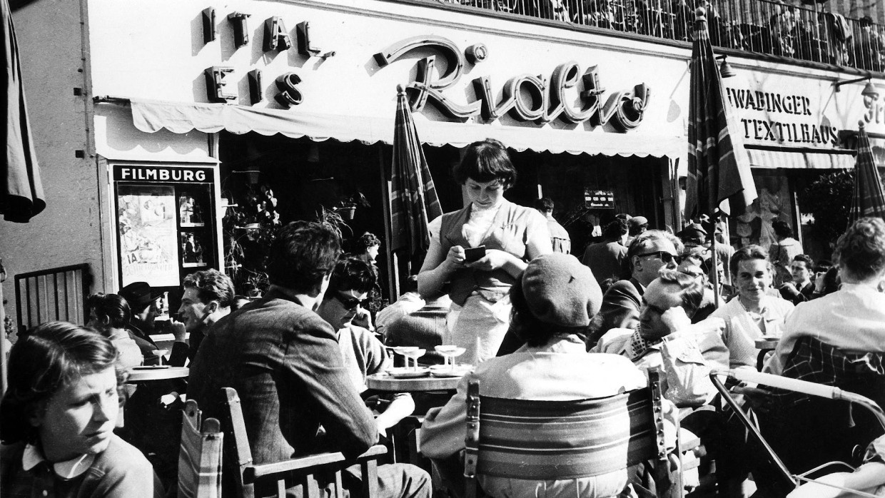 Schwabing in den Sechzigern: das italienische Eis-Café „Rialto“