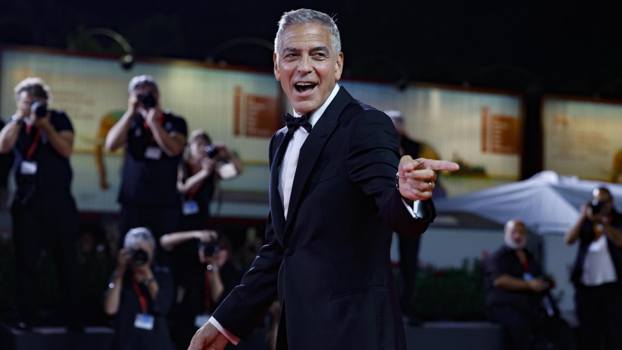 George Clooney bei der Premiere von „Wolfs“ am Sonntag in Venedig