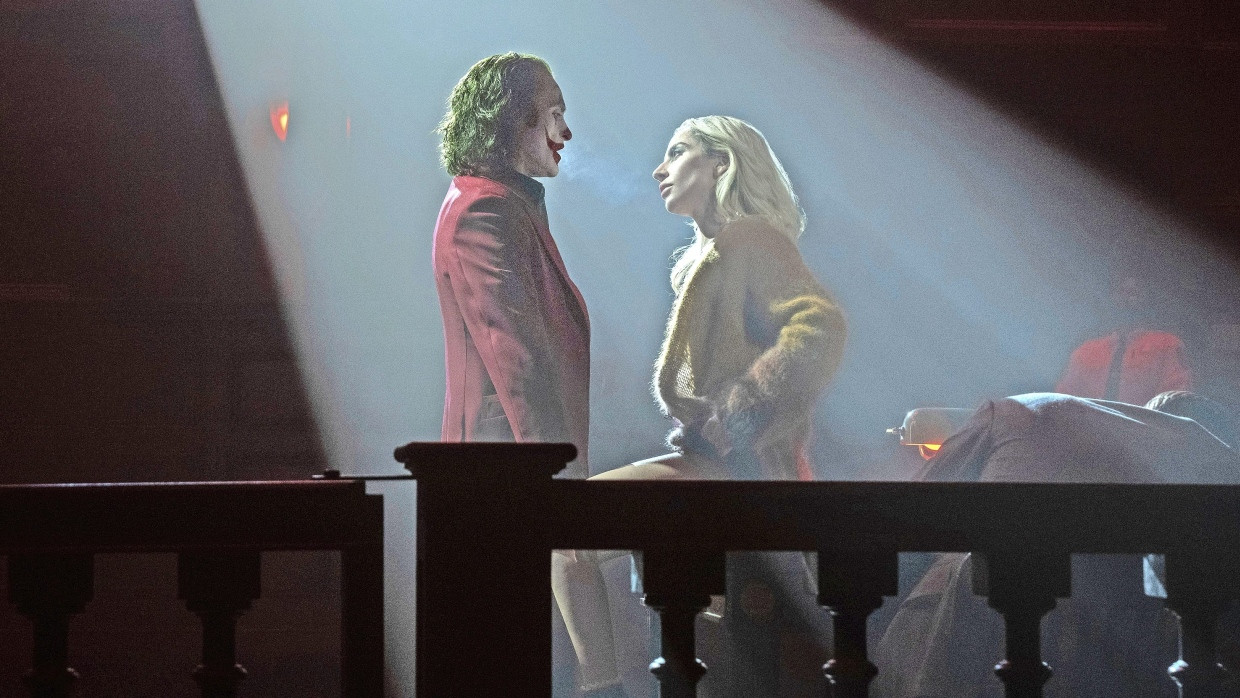 Sie singt das Lied seiner Mordtaten: Joaquin Phoenix und Lady Gaga in „Joker – Folie à Deux“