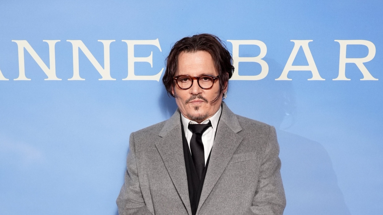 Elf Schlafzimmer, 13 Bäder und verschiedene Hofgebäude: Johnny Depp interessiert sich für eine etwa vier Millionen Dollar teure Burg in Italien.