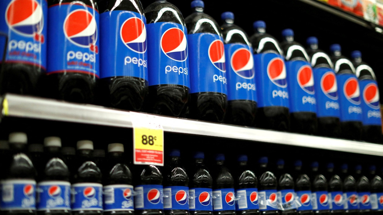 Supermarktregal mit Pepsi in Kalifornien, USA