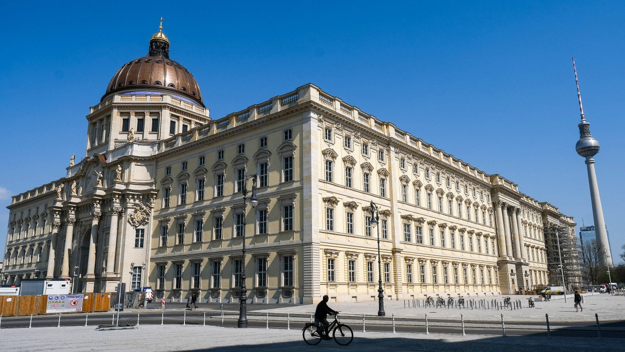 Jetzt rächt sich, dass die Politik die Schlossfassade zur Privatsache gemacht hat: Das Humboldt-Forum in Berlin