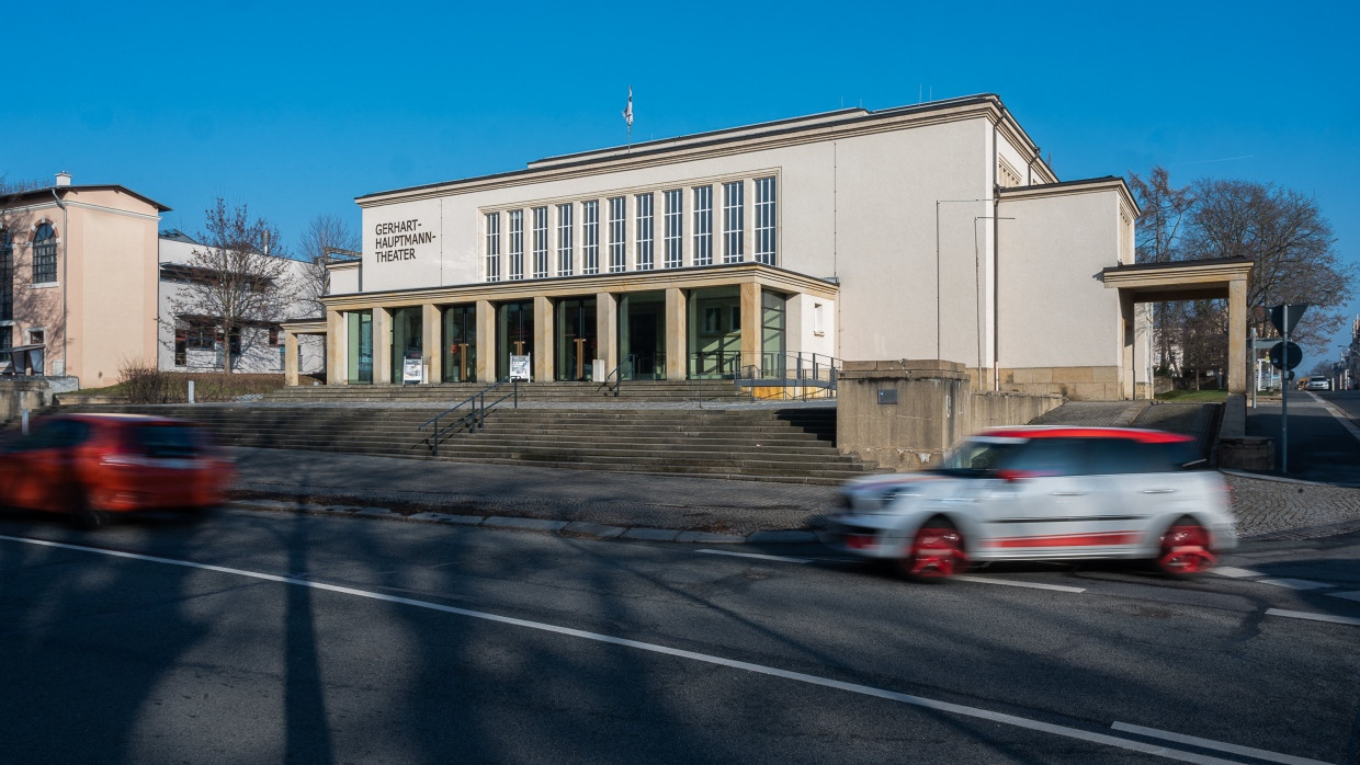 Das Gerhart-Hauptmann-Theater Görlitz-Zittau am Theaterring in Zittau.