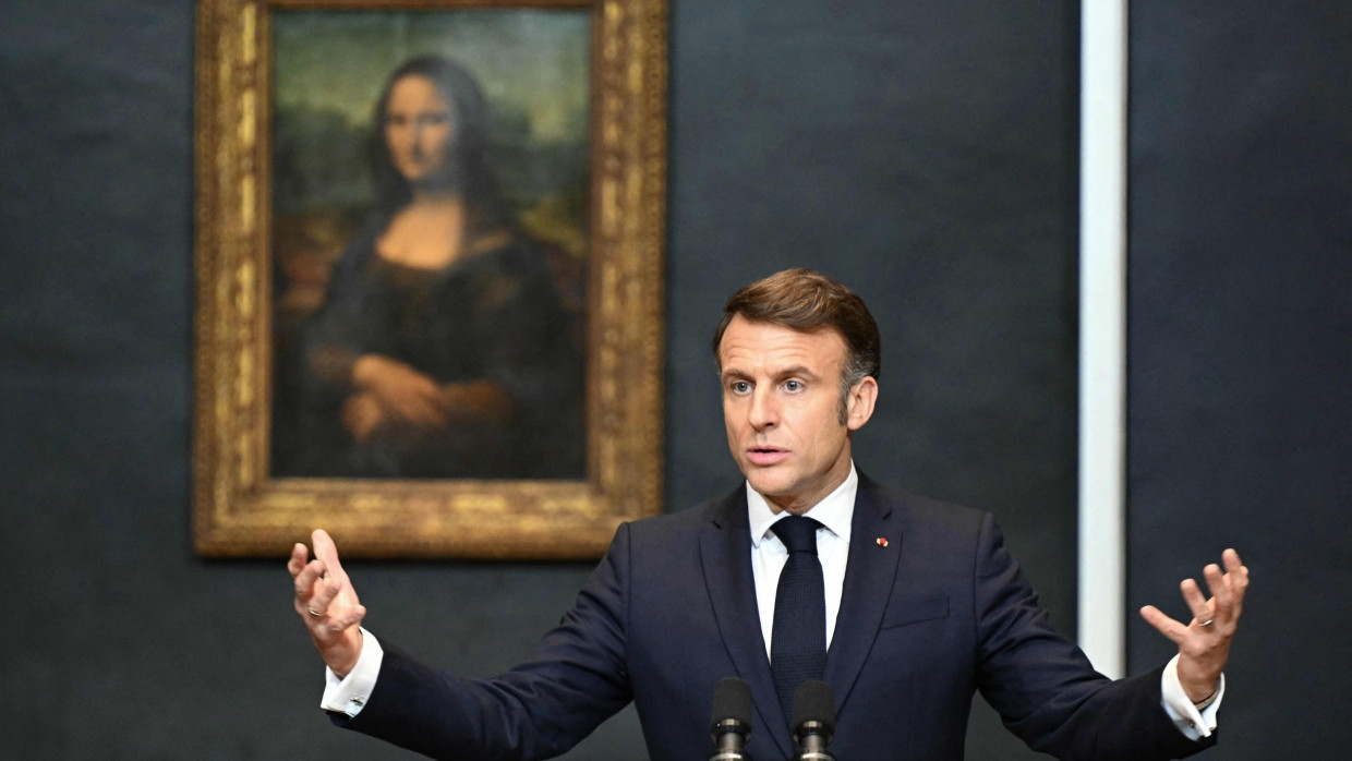 Frankreichs Präsident Emmanuel Macron plant für das Pariser Louvre-Museum einen neuen monumentalen Eingang und einen eigenen Ausstellungsraum für die „Mona Lisa".