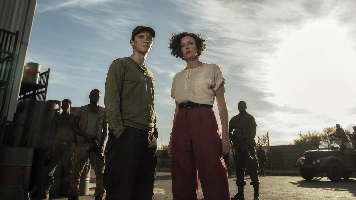 Schmutzige Geschäfte in Angola: In „Deutschland 86“ stellt sich für die von Jonas Nay und Maria Schrader gespielten Ost-Spione die Gewissensfrage.