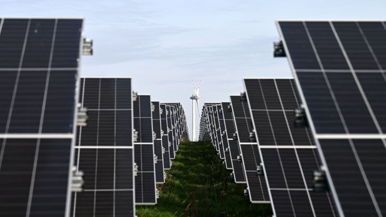 Auch der Solar-Pionier SMA Solar aus der Nähe von Kassel hat mit der Konkurrenz aus China zu kämpfen.