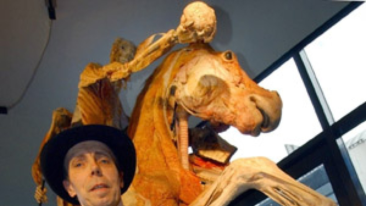 Macht Tote öffentlich: Gunther von Hagens