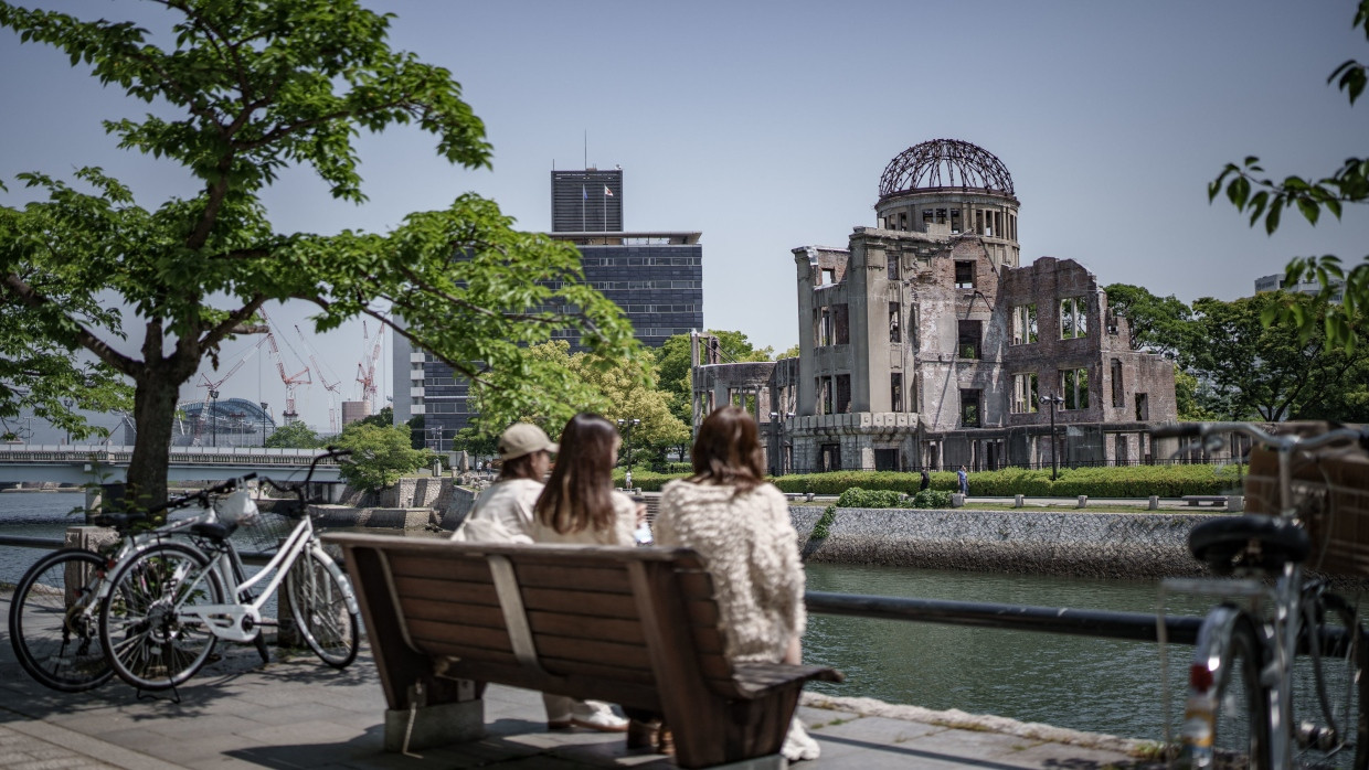 Im Hiroshima Peace Memorial Park