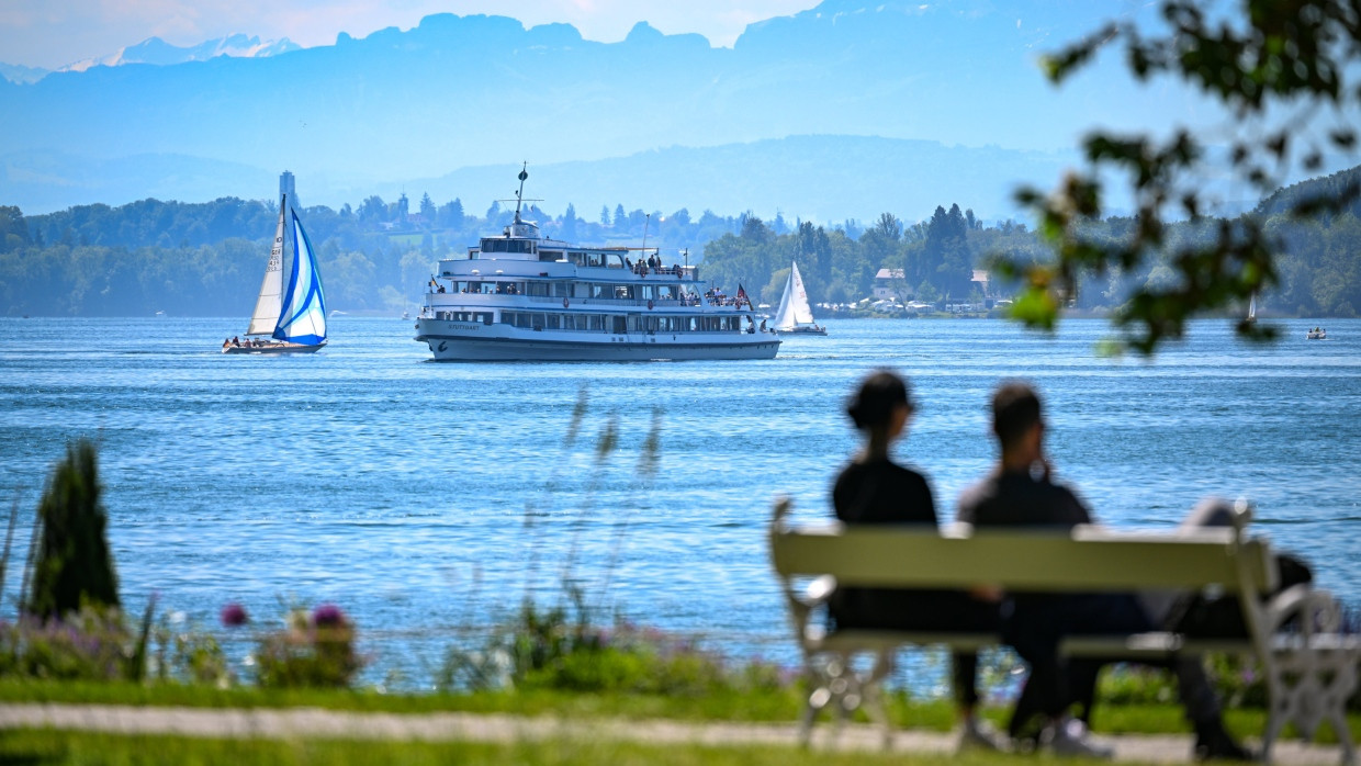 Aufnahme aus dem Mai: Im Bodensee führt die Erwärmung dazu, dass sich Tiefen- und Oberflächenwasser nicht mehr so gut miteinander vermischen.