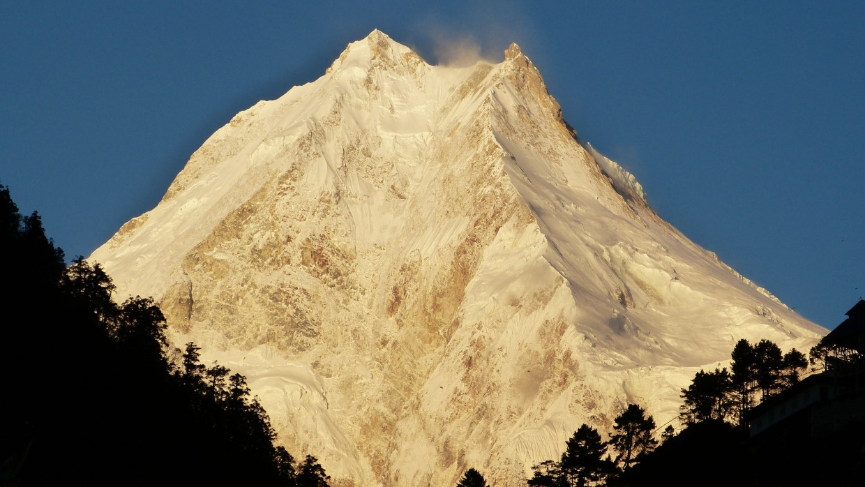 Der Mount Manaslu im Himalaya, einer der höchsten Berge der Welt