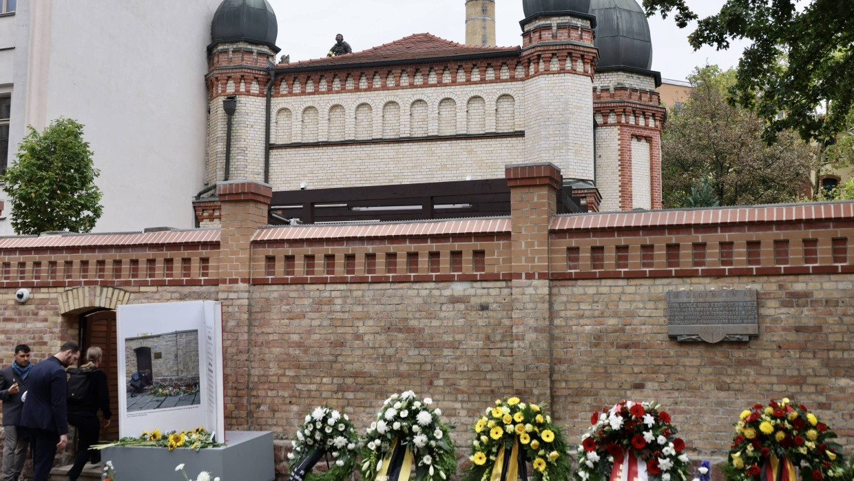 Stilles Gedenken: fünf Jahre nach dem Anschlag auf die Jüdische Gemeinde in Halle