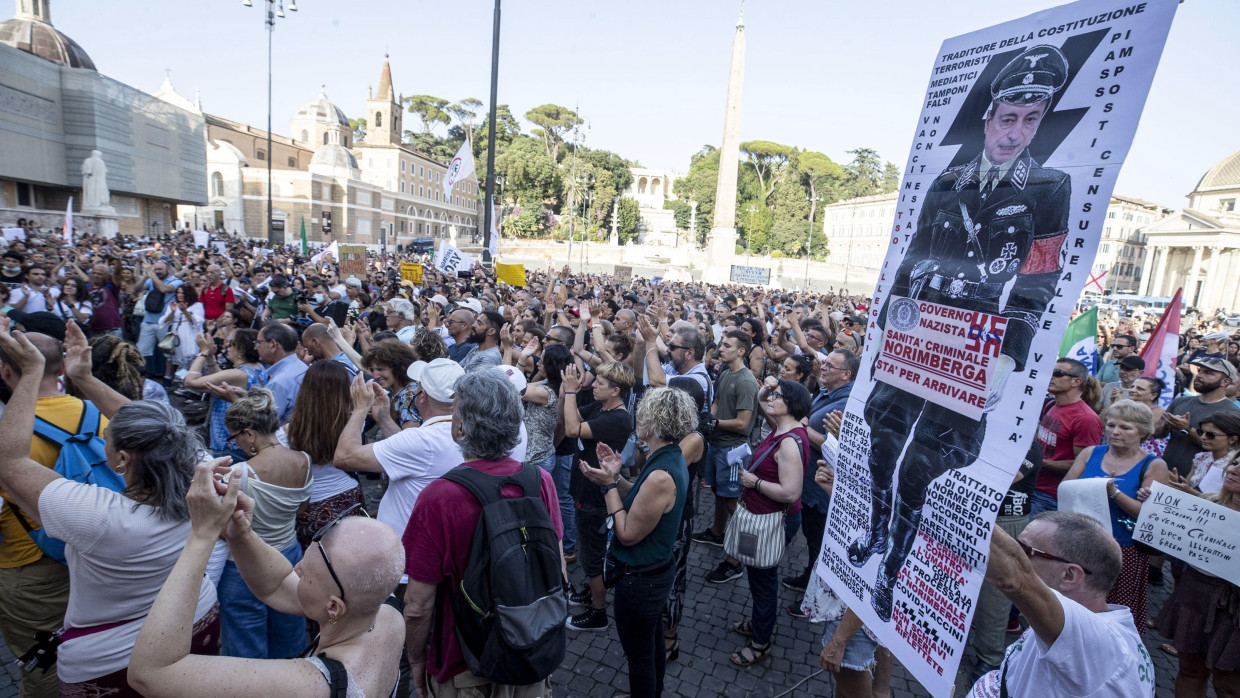 Demonstration gegen die Corona-Maßnahmen der italienischen Regierung im Juli 2021 in Rom