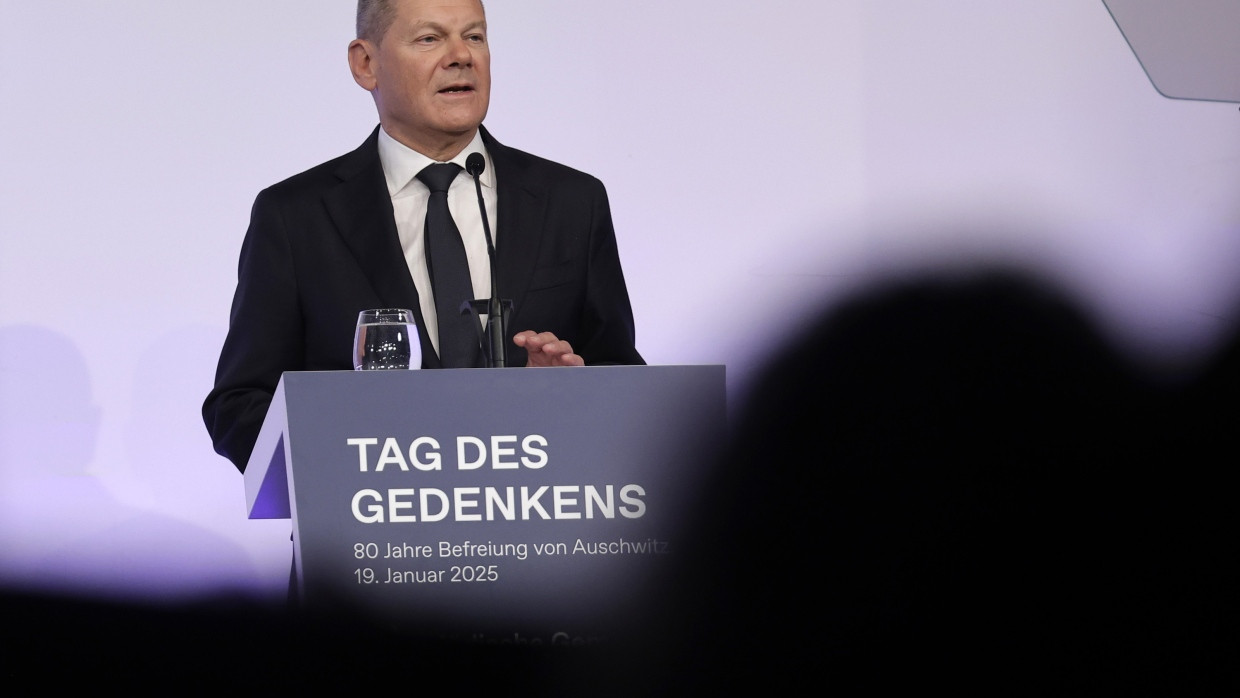 Bundeskanzler Olaf Scholz am Sonntag in Frankfurt