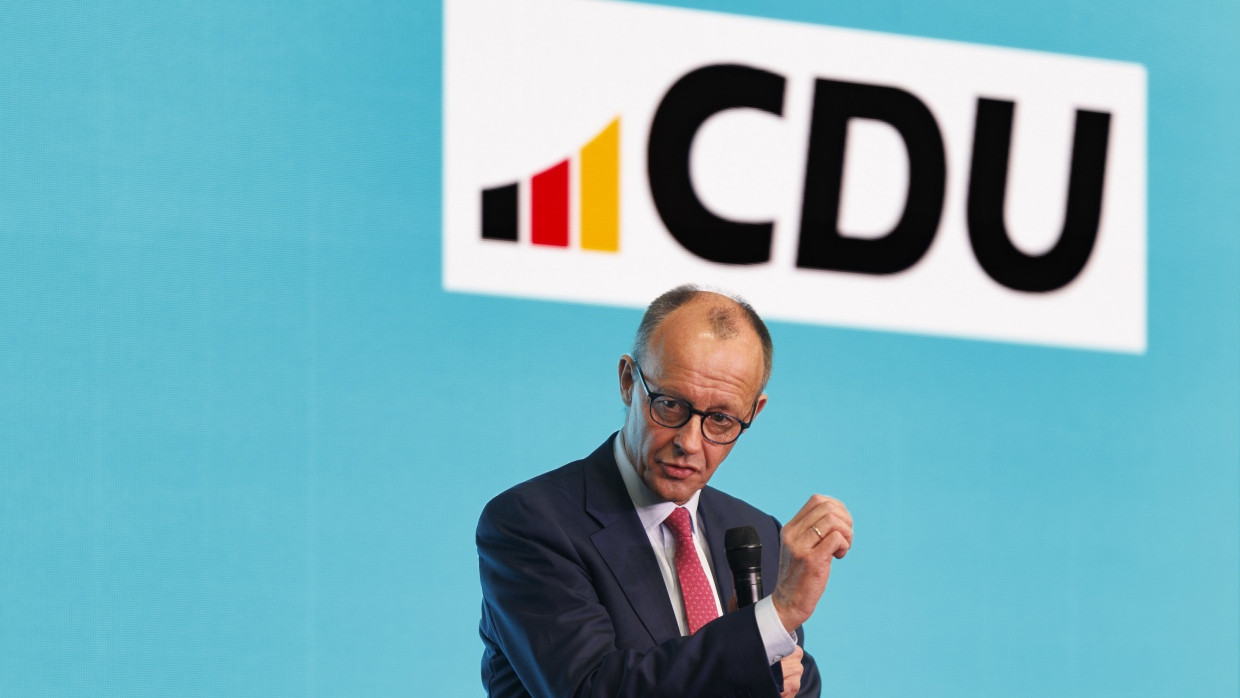 Unionskanzlerkandidat Friedrich Merz am Sonntag in Heek in Nordrhein-Westfalen