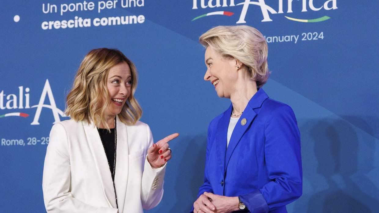 Hält die Sympathie auch nach der Europawahl?: Giorgia Meloni und Ursula von  der Leyen