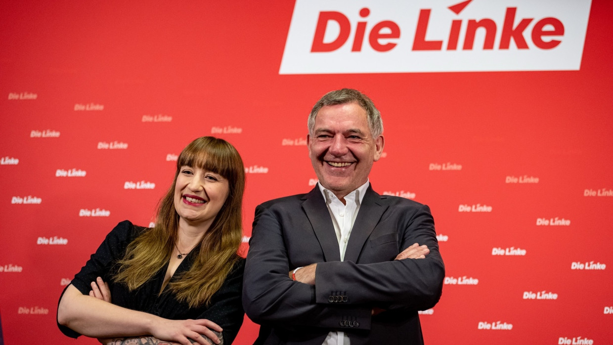 Kämpfen ums Überleben der Partei: Die Spitzenkandidaten der Linken, Heidi Reichinek und Jan van Aken, am Sonntag in Berlin