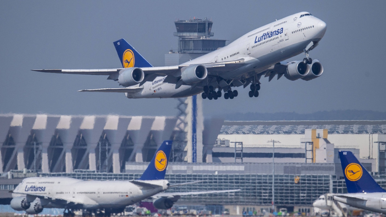 Vor allem die Passagierzahlen sind am Frankfurter Flughafen im Jahr 2022 wieder stark gestiegen.