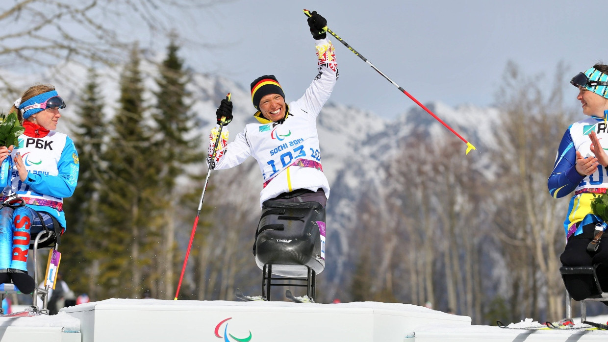 Erster Tag, erstes Gold: Andrea Eskau siegt im Biathlon mit dem Ski-Schlitten