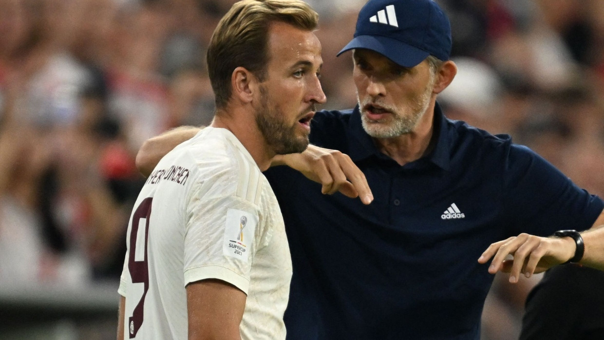 „Er denkt wahrscheinlich, wir haben hier vier Wochen nicht trainiert“: Trainer Thomas Tuchel (rechts) mit Neuzugang Harry Kane.