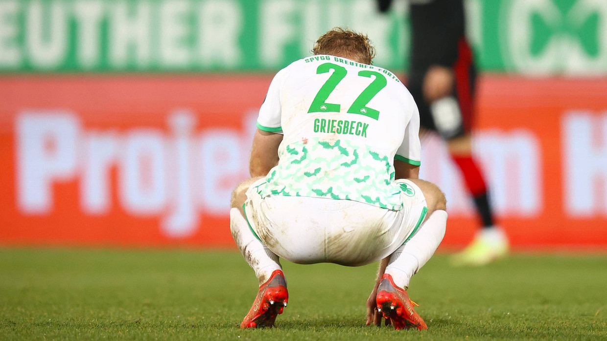 Am Boden: Greuther Fürths Gian-Luca Itter