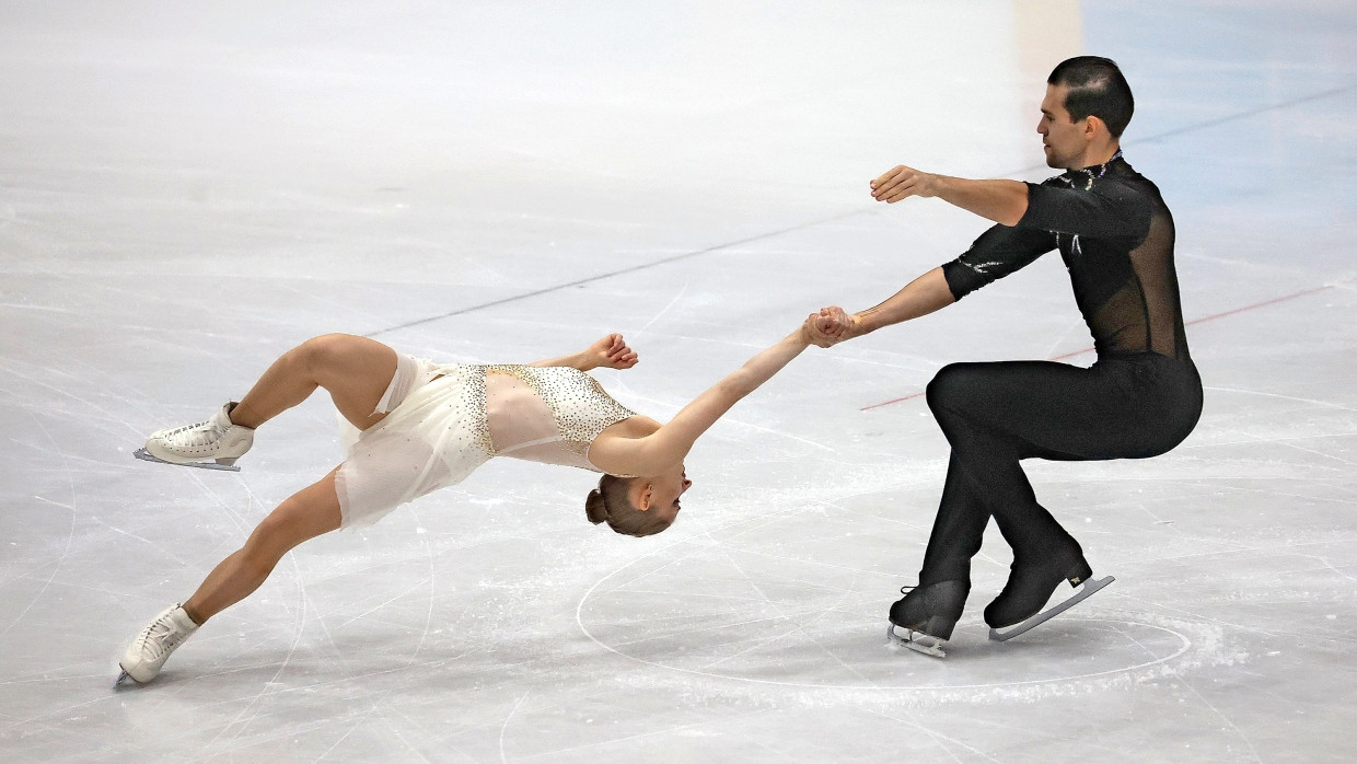 Fokus auf dem Eis: Minerva-Fabienne Hase und Nikita Volodin.