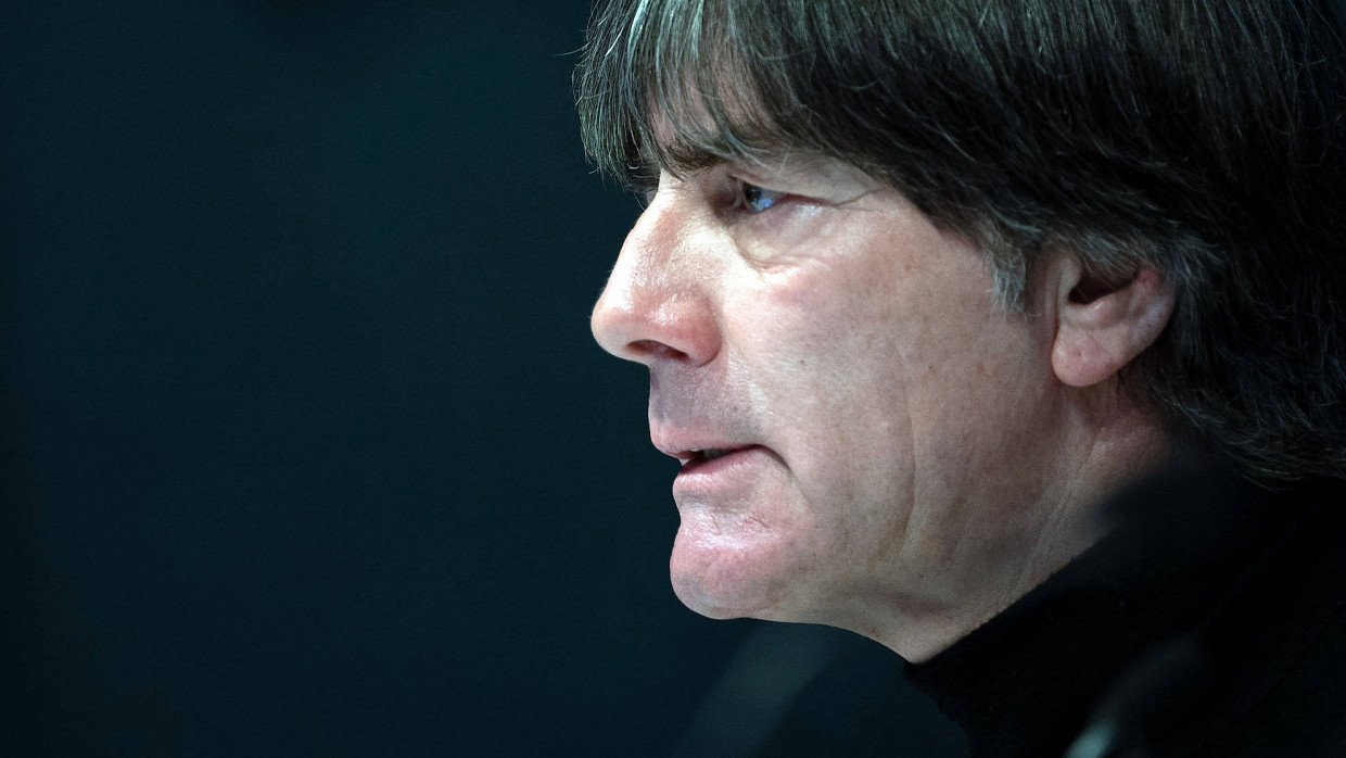 „Generell schenken wir den Spielern, die jetzt dabei sind, unser volles Vertrauen, ihnen gehört unsere Aufmerksamkeit“: Joachim Löw