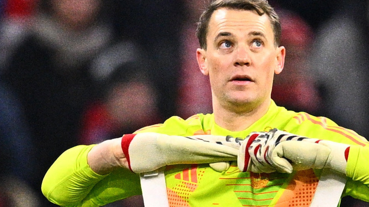 Rote Karte gesehen und so die Niederlage eingeleitet: Bayern-Torwart Manuel Neuer