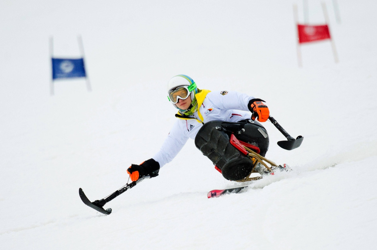 Gold in der Abfahrt: Anna Schaffelhuber siegt auf dem Monoski